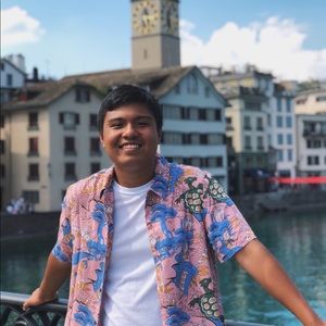 Meet your Posher, Marc